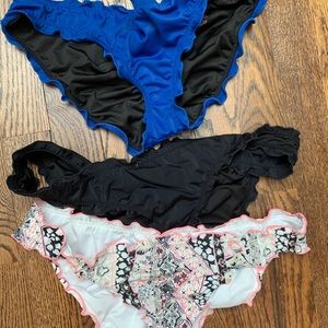 Swim. Ruffle cheeky bottoms. VS Brand. Small.